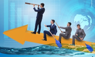 中小企業(yè)“抱團(tuán)出?！?金融中介服務(wù)如何破冰突圍